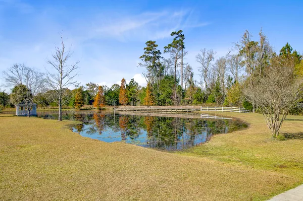 $979,999 | 933 Tree Farm Lane, Cross, SC 29436