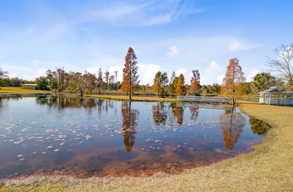 $979,999 | 933 Tree Farm Lane, Cross, SC 29436