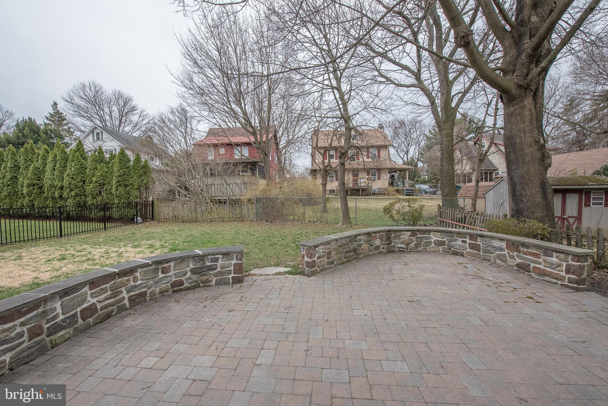 2412 Hollis Road Havertown, PA 19083 - Photo 5 of 27 Terrace and back yard