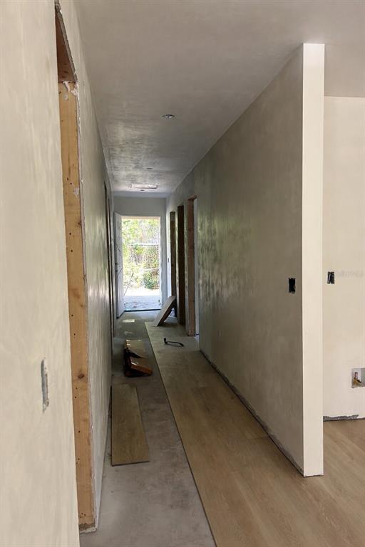 2014 Northeast 3rd Place Gainesville, FL 32641 - Photo 5 of 10 a room with window