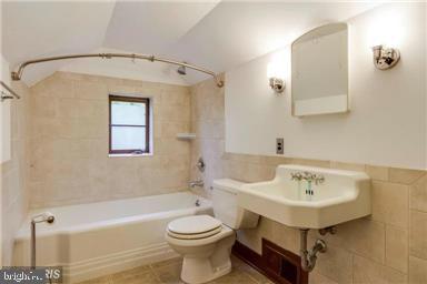 6655 Beach Road Warrenton, VA 20187 - Photo 11 of 11 Bath 2