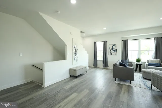 $345,000 | 3318 North Market Street, Wilmington, DE 19802