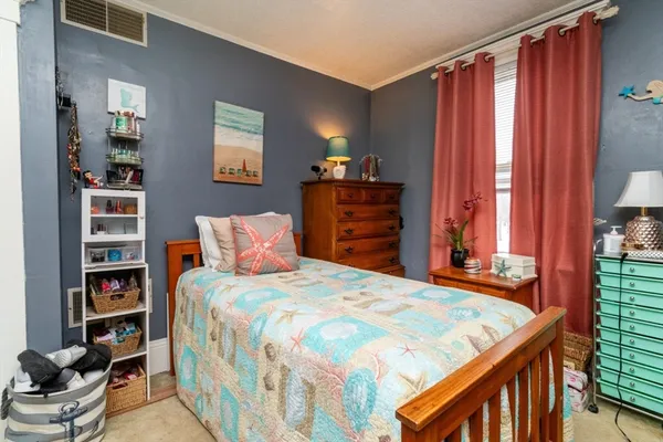 $615,000 | 1930 Acushnet Avenue, New Bedford, MA 02745