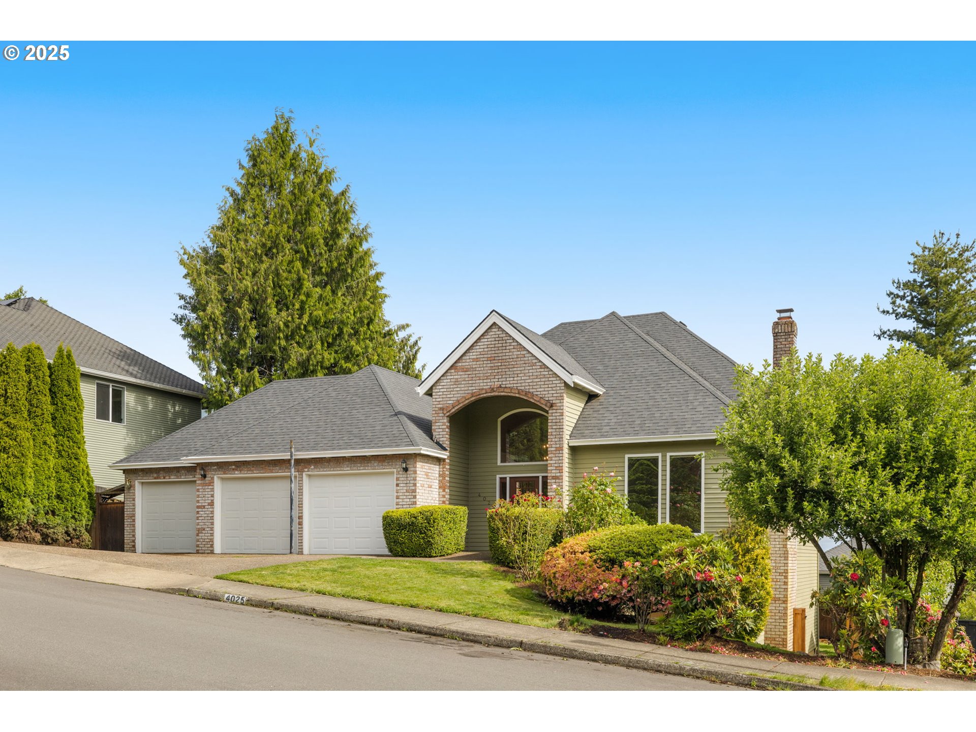 4025 Horton Road West Linn, OR 97068 - Photo 2 of 48 Gallery Image 2