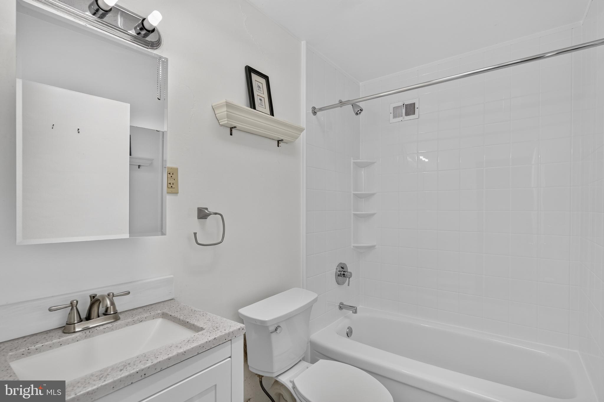 1100 Surrey Road Philadelphia, PA 19115 - Photo 21 of 31 Hallway Bathroom