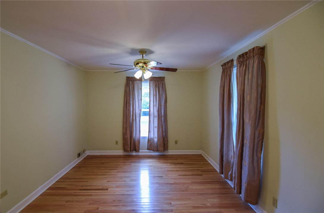 208 Greenfield Road Westminster, SC 29693 - Photo 22 of 50 14x10 Master Bedroom