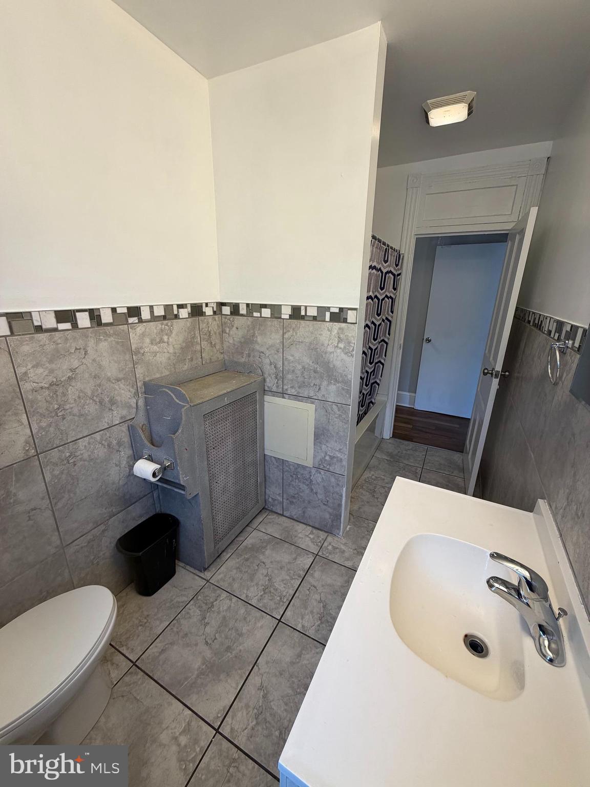 1265 Buttonwood Street Reading, PA 19604 - Photo 11 of 13