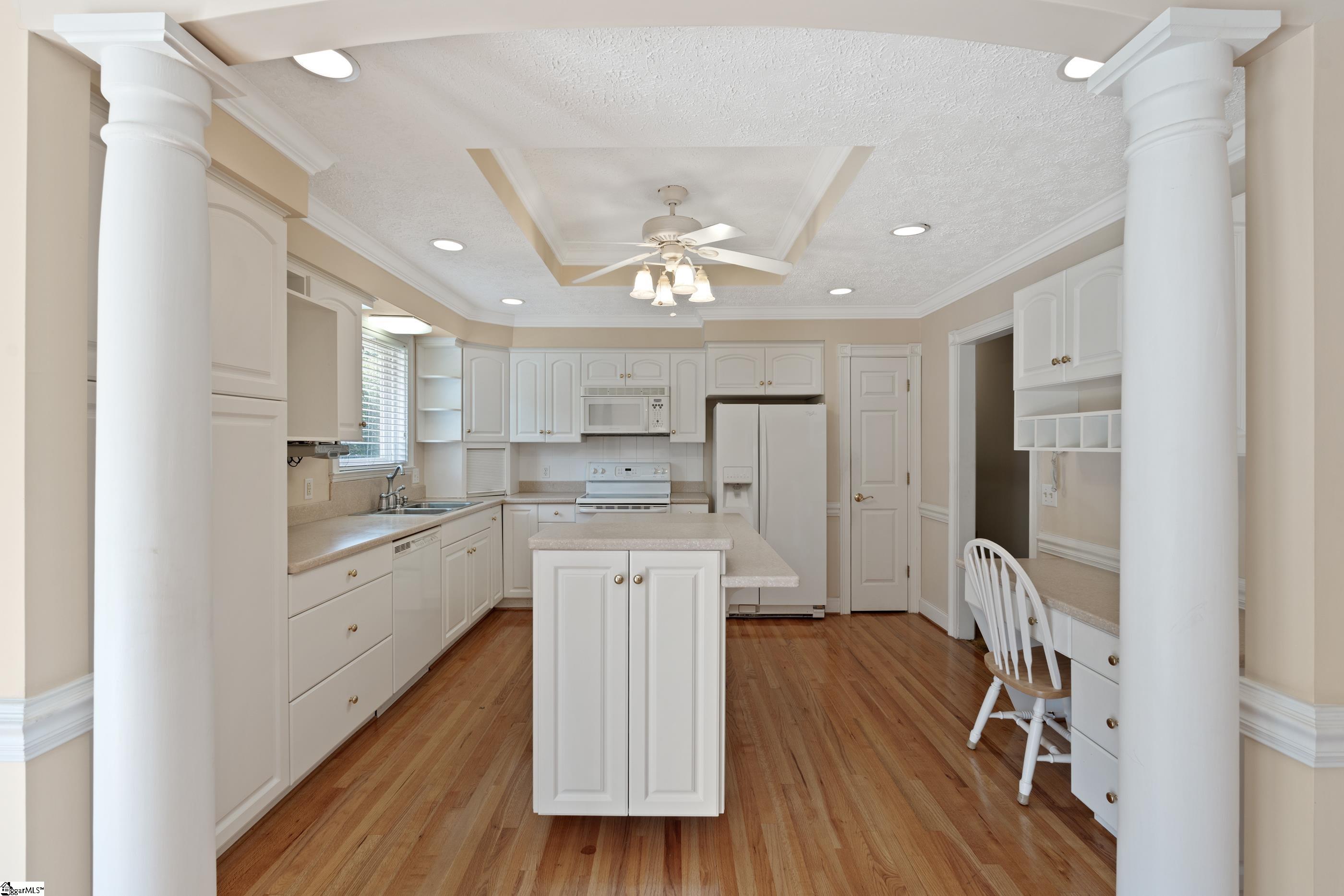 725 Parkins Mill Road Greenville, SC 29607 - Photo 13 of 50