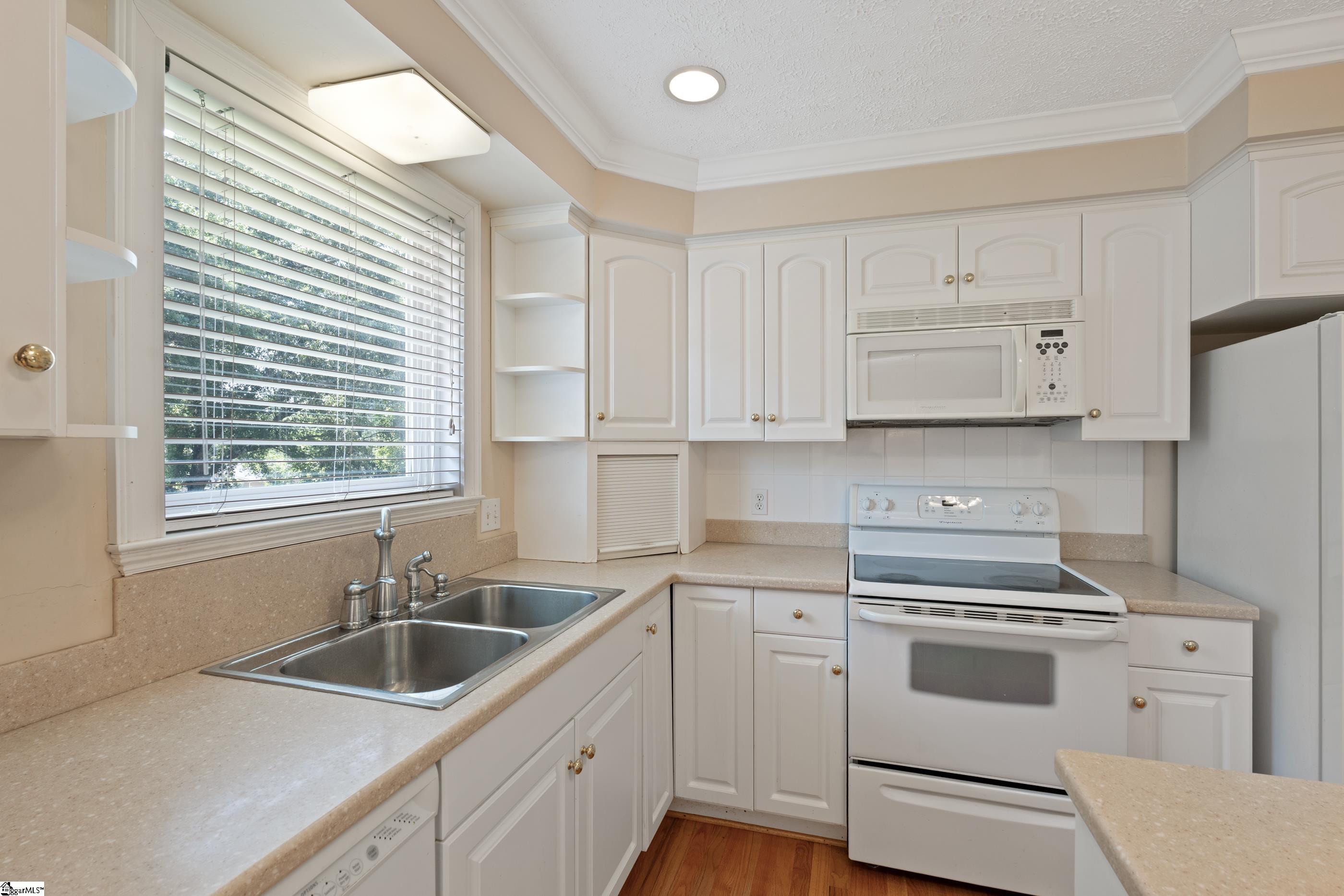 725 Parkins Mill Road Greenville, SC 29607 - Photo 15 of 50