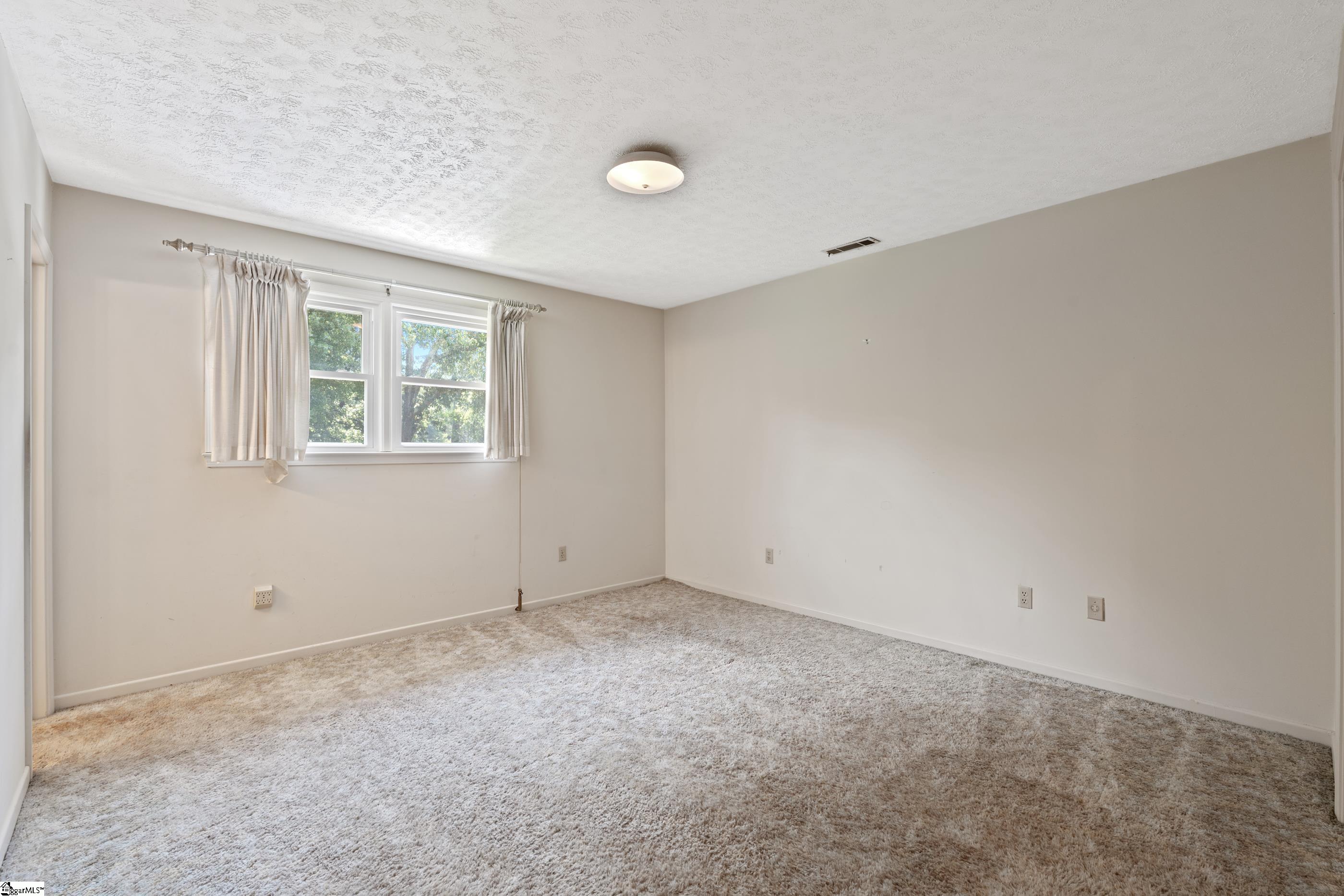 725 Parkins Mill Road Greenville, SC 29607 - Photo 18 of 50