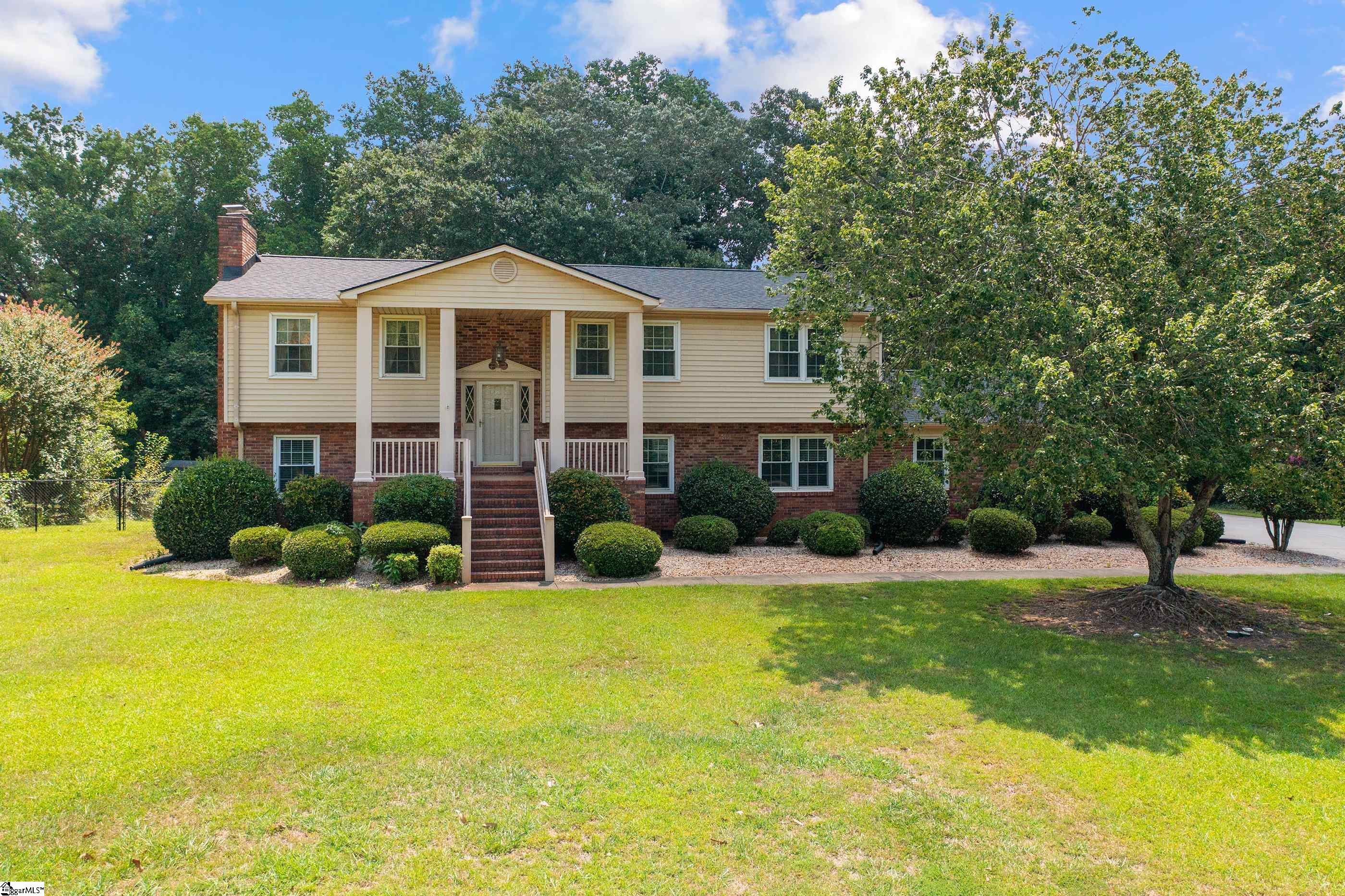 725 Parkins Mill Road Greenville, SC 29607 - Photo 3 of 50