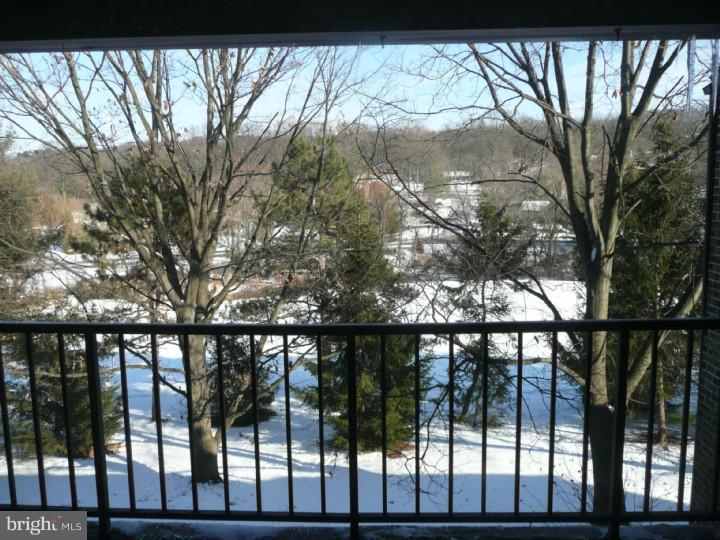 12 F Fairway Road, Unit F Reading, PA 19607 - Photo 13 of 13 Gallery Image 13