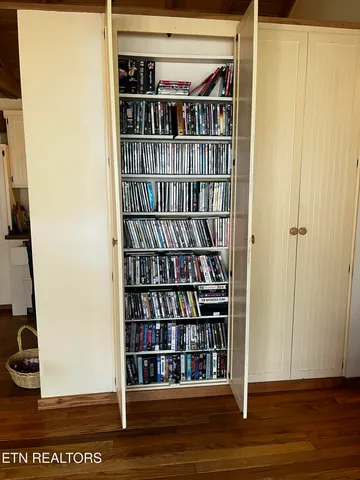 $500,000 | 258 Charlie Newberry Road, Lancing, TN 37770