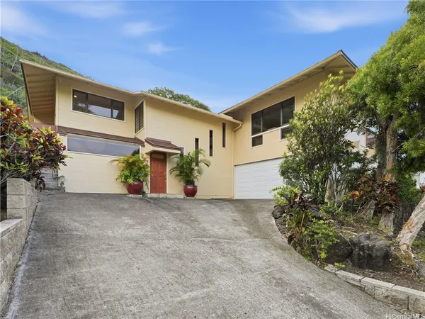 $1,899,000 | 367 Mamaki Street, Honolulu, HI 96821