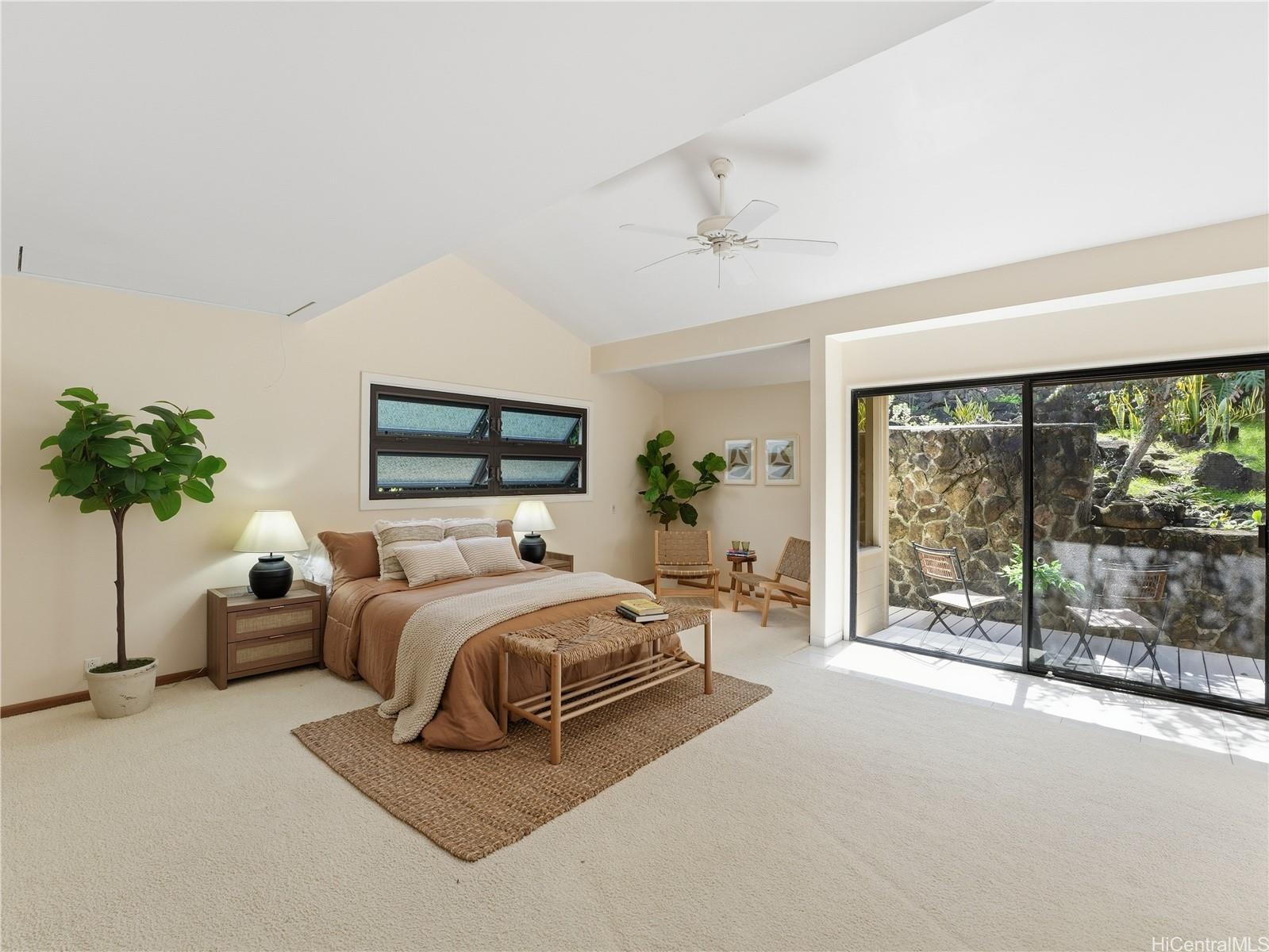 367 Mamaki Street Honolulu, HI 96821 - Photo 11 of 25