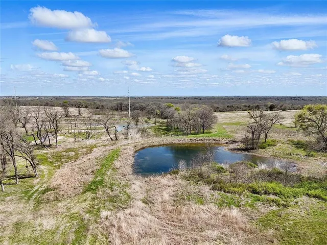 $289,900 | 254 North Cooke Road, Ennis, TX 75119