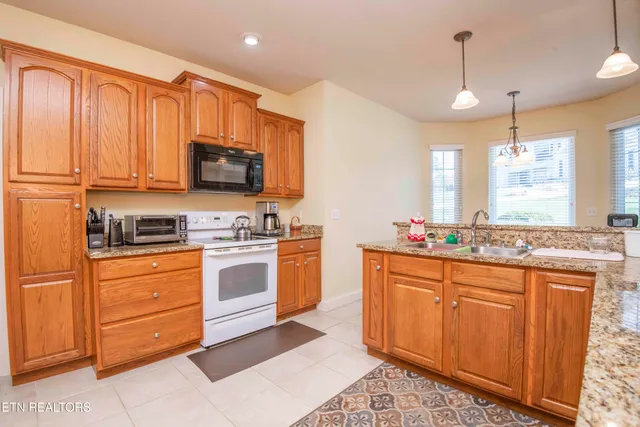 $630,000 | 102 Tanasee Court, Maryville, TN 37801