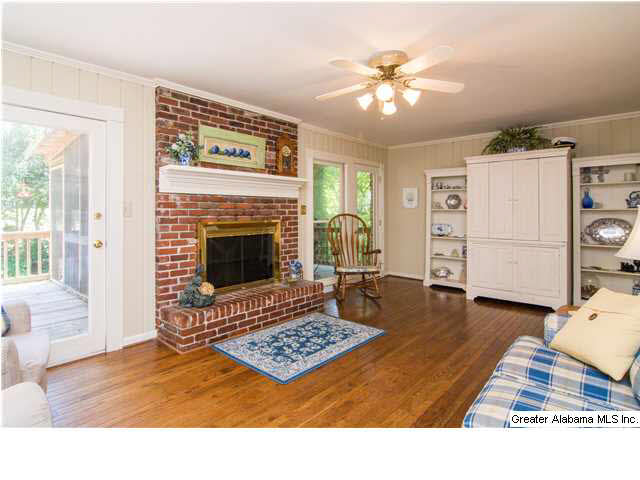 1735 Hummingbird Lane Birmingham, AL 35226 - Photo 8 of 31