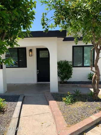 $2,900 | 3415 East Sheridan Street, Phoenix, AZ 85008
