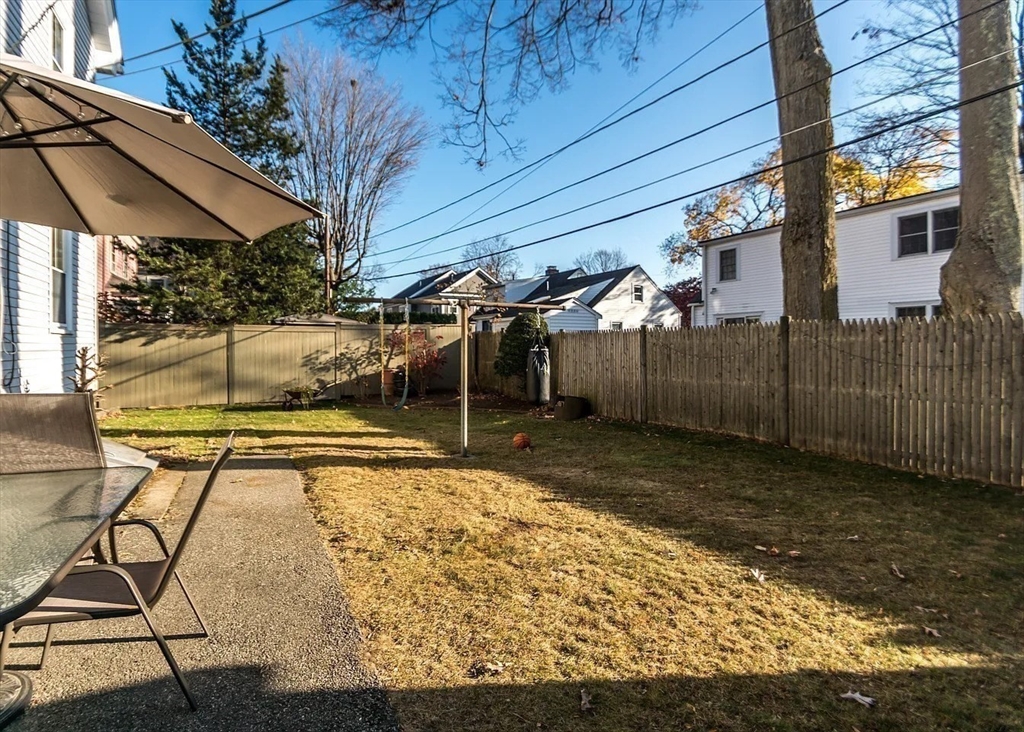 32 Warwick Road, Unit 2 Newton, MA 02465 - Photo 10 of 10