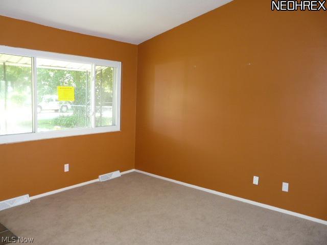 4111 Knickerbocker Road Sheffield Lake, OH 44054 - Photo 8 of 16 Gallery Image 8