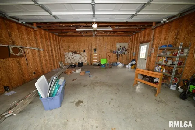 $108,000 | 909 Fairfield Road, Mount Vernon, IL 62864