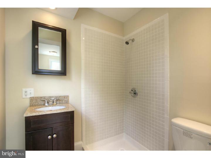 615 Bridgeboro Street Riverside, NJ 08075 - Photo 11 of 24