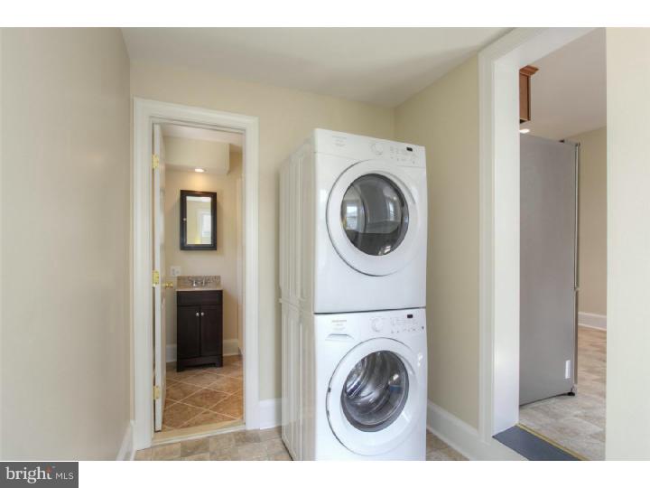 615 Bridgeboro Street Riverside, NJ 08075 - Photo 10 of 24