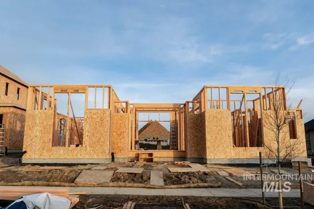 $1,100,000 | 1428 Woodbury Drive, Unit TARN, Moscow, ID 83843