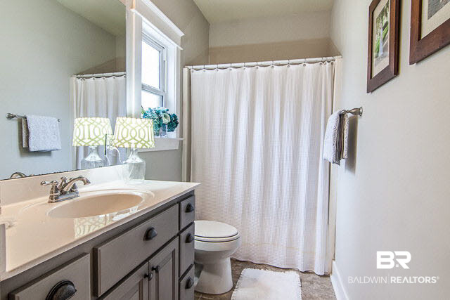 11099 Niblick Loop Fairhope, AL 36532 - Photo 25 of 33 2cd Bath