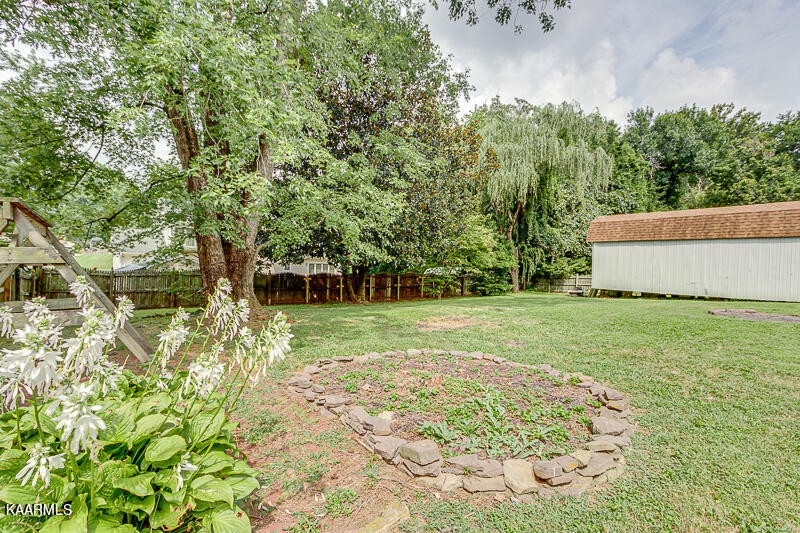 737 Piper Road Knoxville, TN 37919 - Photo 28 of 32 Gallery Image 28