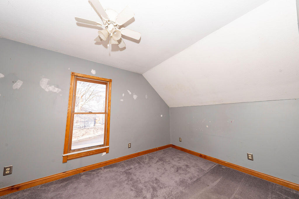 910 Rumely Street La Porte, IN 46350 - Photo 15 of 23 1024x683