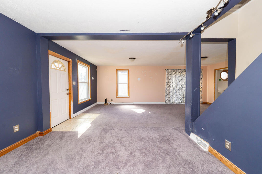 910 Rumely Street La Porte, IN 46350 - Photo 7 of 23 1024x683