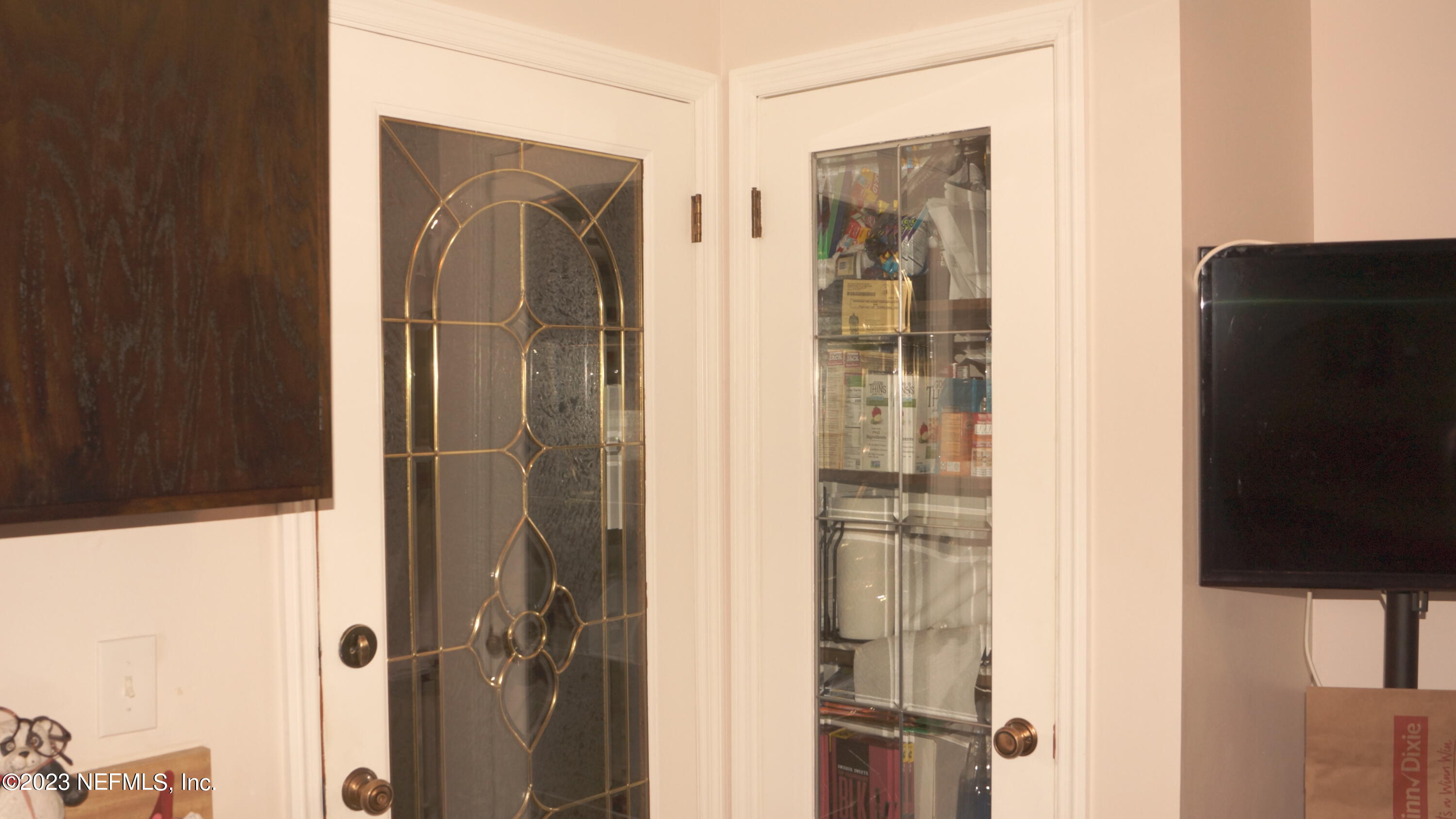 6113 Raintree Road Jacksonville, FL 32277 - Photo 11 of 31 Pantry