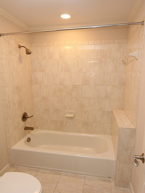 7344 Fontana Ridge Lane Raleigh, NC 27613 - Photo 17 of 25 Second Floor Bath