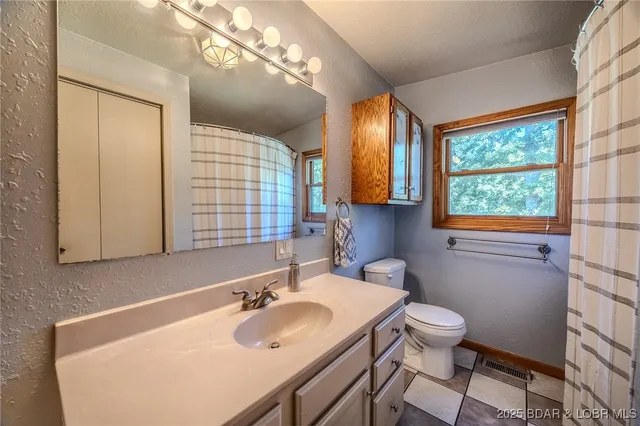 $299,900 | 28046 Washburn Point, Gravois Mills, MO 65037