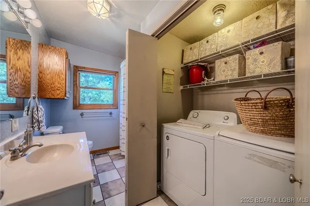 $299,900 | 28046 Washburn Point, Gravois Mills, MO 65037