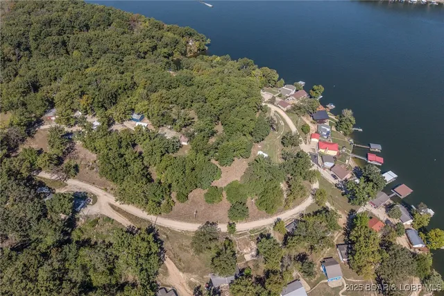 $299,900 | 28046 Washburn Point, Gravois Mills, MO 65037