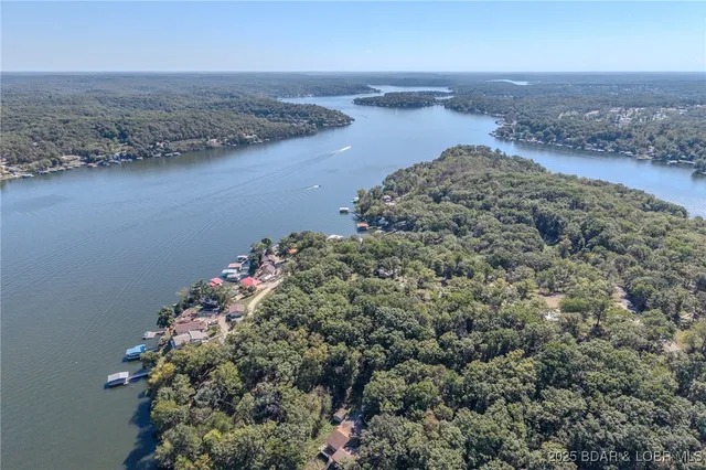 $299,900 | 28046 Washburn Point, Gravois Mills, MO 65037