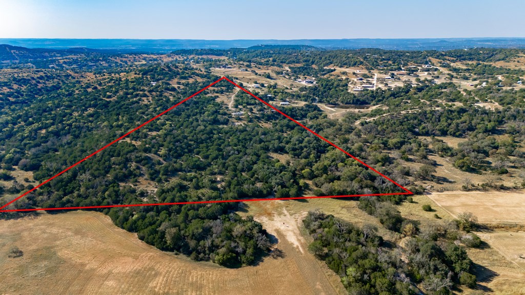 135 Feather Ridge Rd Center Point Center Point, TX 78010 - Photo 2 of 23