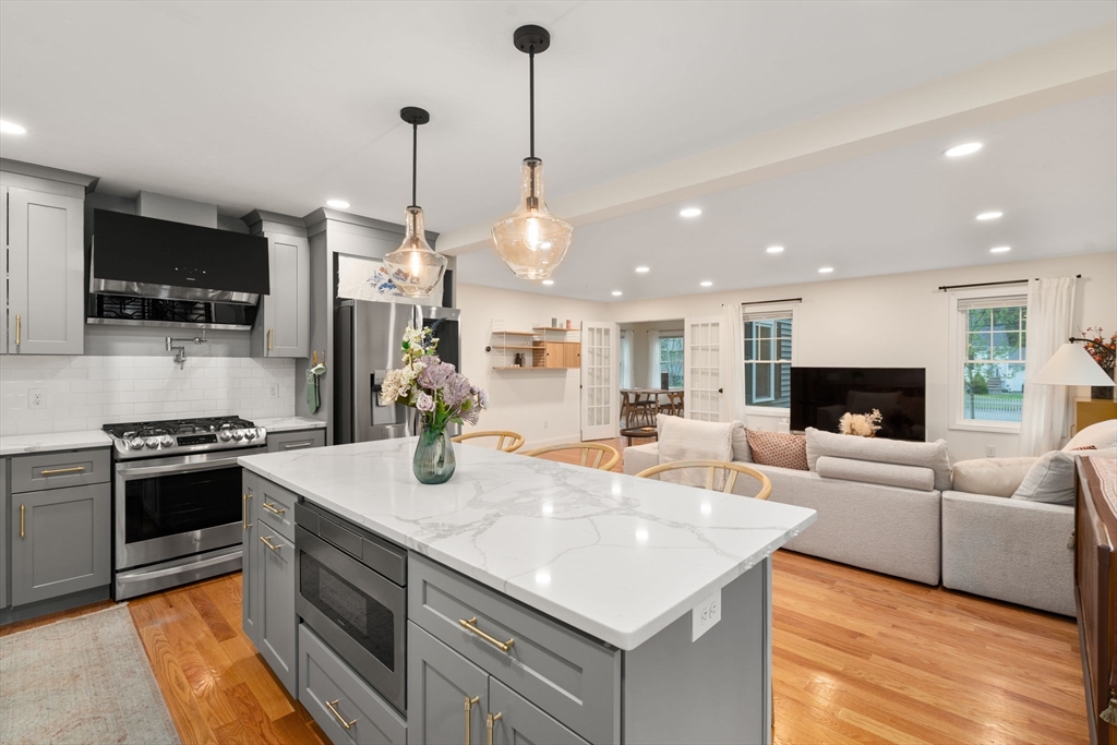 97 Batchelder Road Reading, MA 01867 - Photo 16 of 40