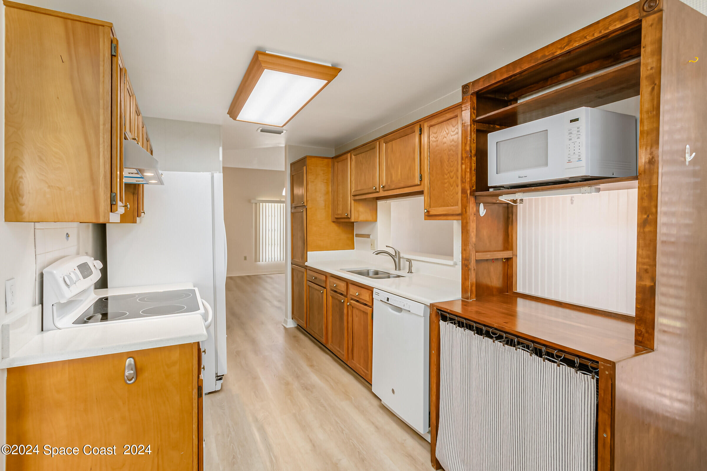 1680 Clover Circle Melbourne, FL 32935 - Photo 11 of 37 Kitchen 1