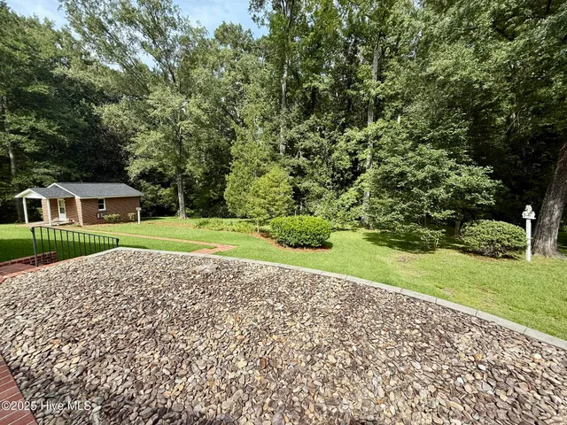 $347,450 | 302 Woodlawn Drive, Williamston, NC 27892