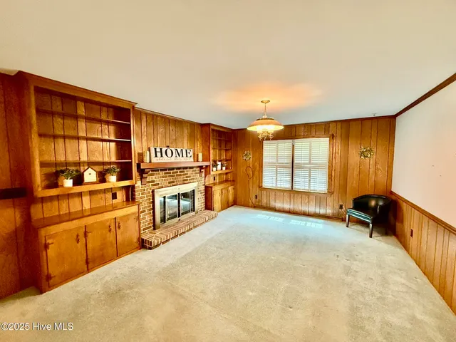 $347,450 | 302 Woodlawn Drive, Williamston, NC 27892