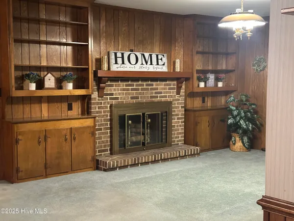 $323,000 | 302 Woodlawn Drive, Williamston, NC 27892