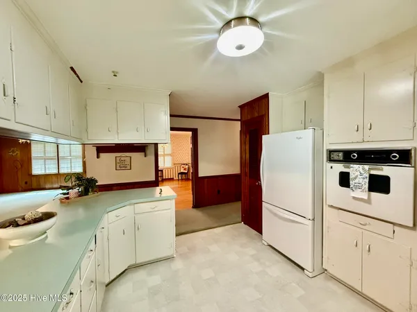 $323,000 | 302 Woodlawn Drive, Williamston, NC 27892