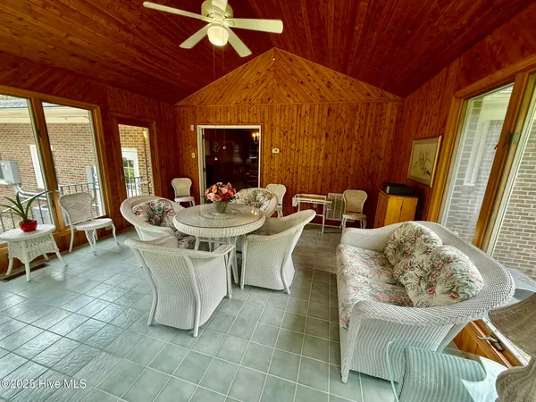 $323,000 | 302 Woodlawn Drive, Williamston, NC 27892