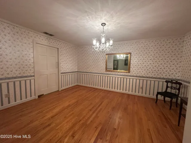 $347,450 | 302 Woodlawn Drive, Williamston, NC 27892