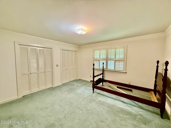 $323,000 | 302 Woodlawn Drive, Williamston, NC 27892