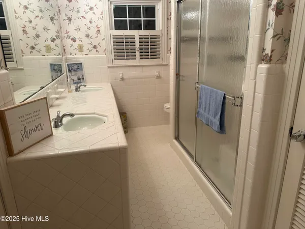 $323,000 | 302 Woodlawn Drive, Williamston, NC 27892